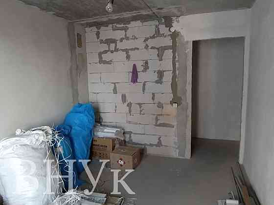 Продаж Квартира 3-кімнатна, 5/5 поверх на вул. Лисенка М. Ternopil'