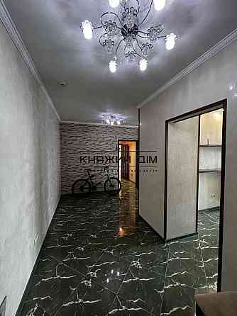 Продаж 2-к квартири 88 м2, Срібнокільська 1, ЖК Корона Київ