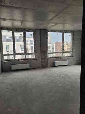 Продаж 3к Квартира 124.6 кв.м Салютна вул. Kiev