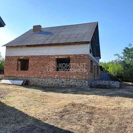 Продаж Будинок 5-кімнатний на вул. Слатіна Kharkiv