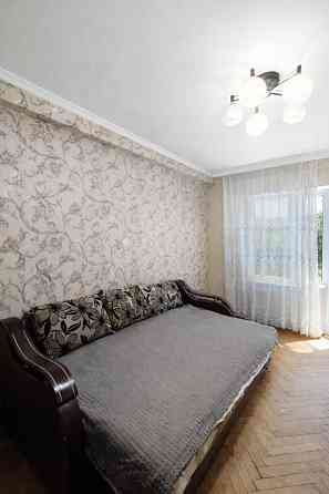 Продаж Квартира 2-кімнатна, 2/5 поверх на Дегтярівська вул., д. 15 Київ