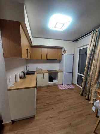 Оренда Квартира 1-кімнатна, 18/25 поверх на ул. Вишняковская Kiev