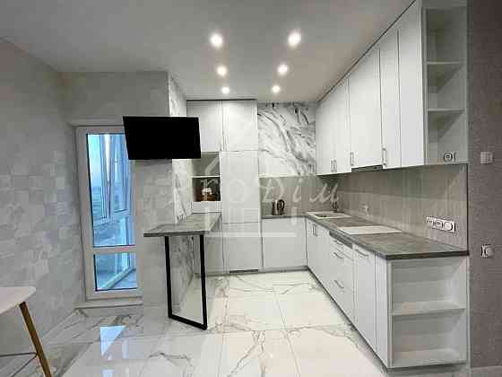 Оренда Квартира 1-кімнатна, 4/4 поверх на Практична вул., 2 Kiev