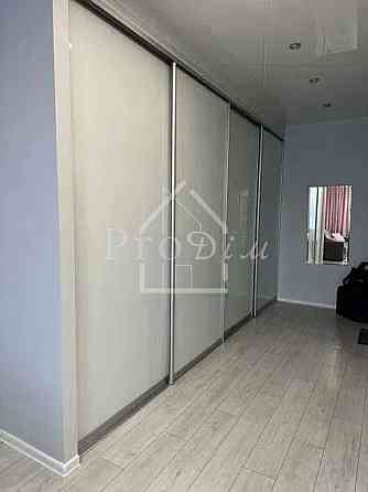 Оренда Квартира 1-кімнатна, 2/9 поверх на Академіка Писаржевського вул., 8а Kiev