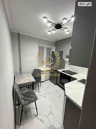 Продаж Квартира 1-кімнатна на Вышгородская ул., 46А Київ