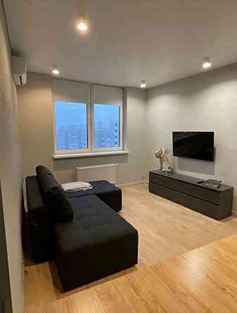 Оренда Квартира 1-кімнатна, 24/25 поверх на Балтійська, 3а Kiev