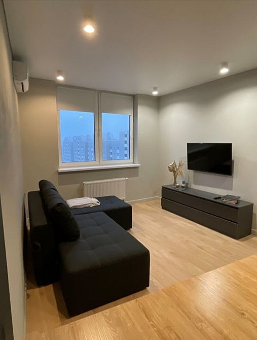 Оренда Квартира 1-кімнатна, 24/25 поверх на Балтійська, 3а Kiev - photo 1