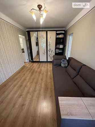 Оренда Квартира 2-кімнатна, 4/5 поверх на пр. Соборности Київ