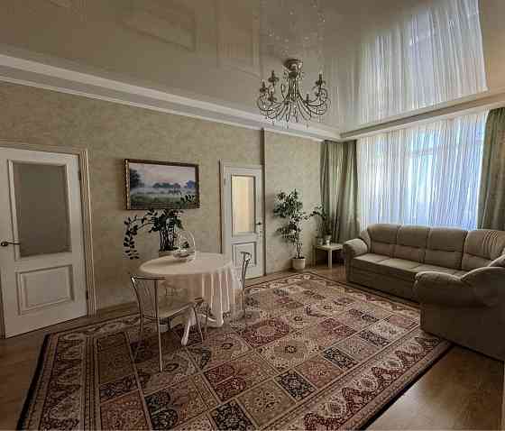 Продаж Квартира 3-кімнатна, 14/15 поверх на Юлії Здановської вул., д. 50/2 Киев