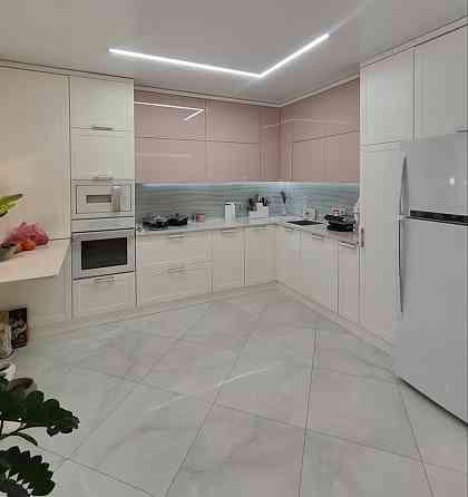 4-кімнатна, вул. Метрологічна 54, Голосіївський р-н, Феофанія Kiev