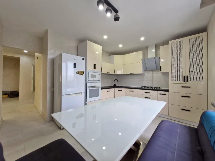 For sale 3-room Apartment 75 sq.m вулиця Дмитра Іващенка, 2 Luts'k - photo 1