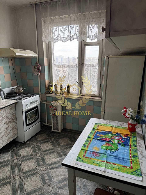 Продаж 3-кімнатної квартири біля метро Чернігівська Киев - изображение 1