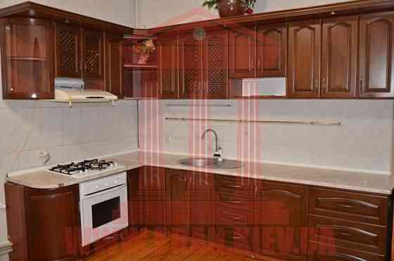 Продаж 3-поверховий Будинок з ділянкою 8 сот 490 кв.м   Бориспіль