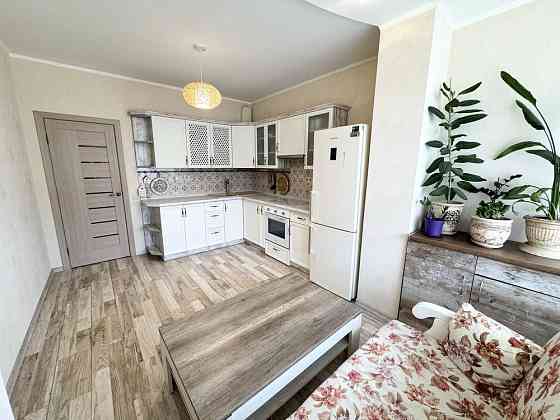 Продаж Квартира 3-кімнатна, 14/17 поверх на Григоренко Петра вул., д. 1б Kiev