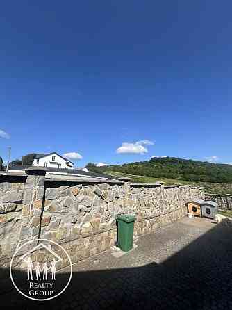 Продаж 3-поверховий Будинок з ділянкою 15 сот 147 кв.м  на Зелена, 16 