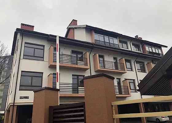 Продаж Квартира 3-кімнатна, 3/3 поверх на вул. Янєва Володимира Львів