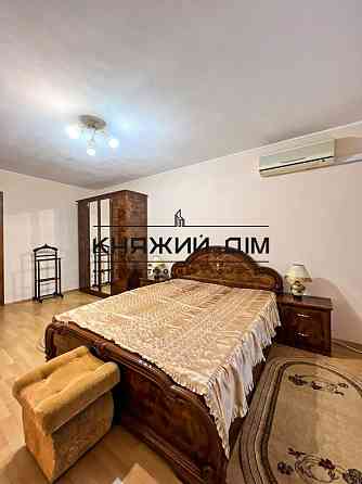 Оренда 3 кім.сміж. розд. на Антоновича м. Палац Україна 10 хв. № 11200897 Київ