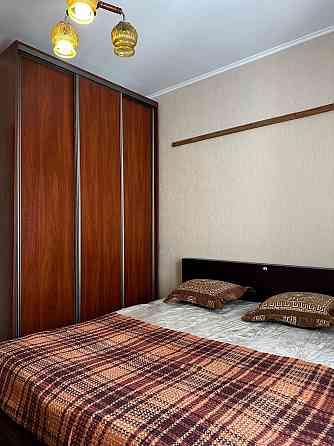 Оренда Квартира 2-кімнатна, 9/16 поверх на Ревуцкого, 18 Киев