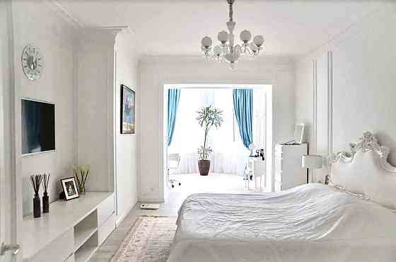 Продаж Квартира 4-кімнатна, 4/8 поверх на Шевченко проспект, 29а Одеса