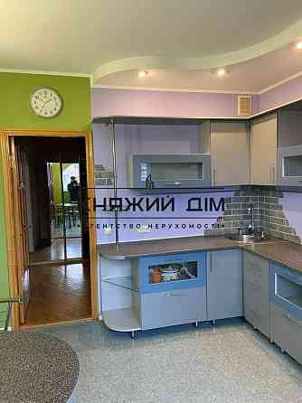 Продаж 1-кімнатної роздільної квартири по Ахматовій на Позняках. № 21145651 Киев