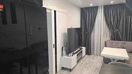 Продаж Квартира 2-кімнатна, 8/24 поверх на Повітряних сил вул., д. 56-Г Київ