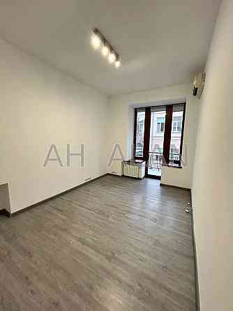 Оренда Будинок 4-кімнатний на Паторжинського вул., 4 Київ