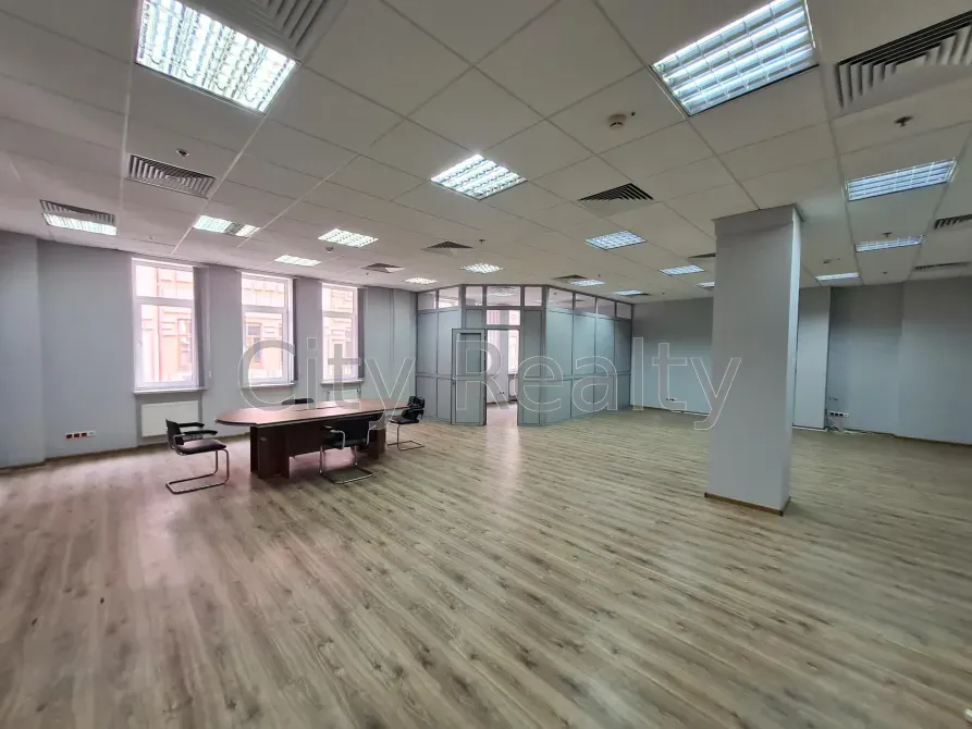 Здається Офісні приміщення площа 131.6 кв.м 2-й поверх Київ Верхній Вал 4А Київ - фото 1