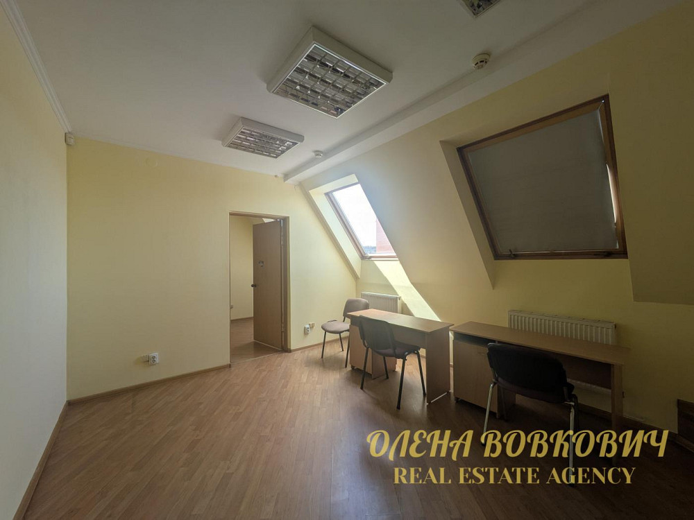 Оренда офісне приміщення на Залізнична вул., д. 15 приміщень - 3, поверх - 3/3 Івано-Франківськ - фото 1