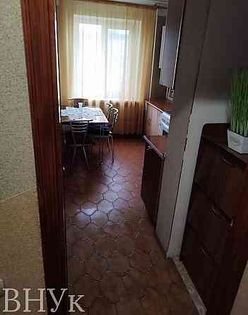 Продаж Квартира 3-кімнатна, 8/9 поверх на вул. Київська Ternopil'