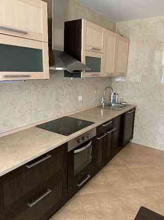 Оренда Квартира 1-кімнатна, 22/25 поверх на вул. Урлівська, 23б Киев