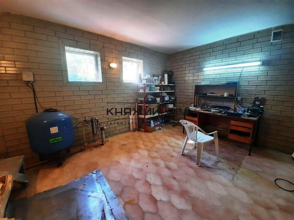 Шикарный большой дом с бассейном с.Малая Александровка.Код:229476  - фото 16