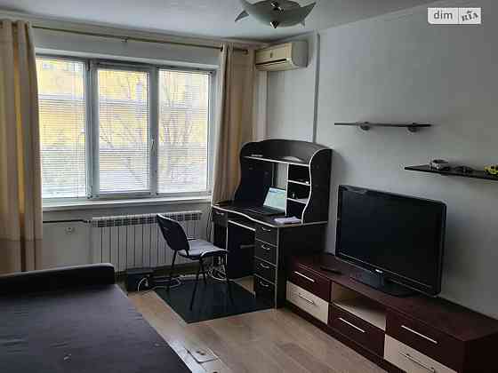 Оренда Квартира 1-кімнатна, 3/16 поверх на просп. Оболонський, 11 Kiev