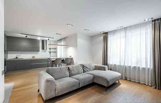 Продаж Квартира 1-кімнатна, 5/25 поверх на Воскресенська вул., д. 16 Киев