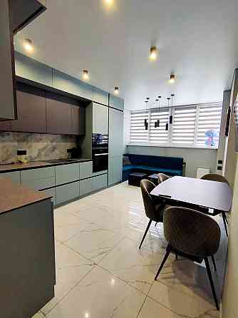 Продаж Квартира 3-кімнатна, 4/25 поверх на Заболотного Академіка вул., д. 15Г Київ