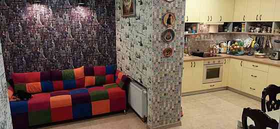 Продаж Квартира 2-кімнатна, 1/26 поверх Київ