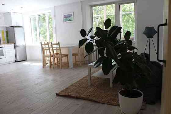 Оренда Квартира 3-кімнатна, 4/10 поверх на пер. Никольский Київ