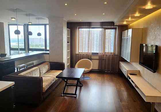 Оренда Квартира 2-кімнатна, 19/25 поверх на улица Шумского Юрия, д.1 Kiev