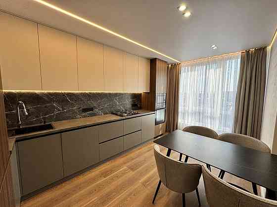 Продаж Квартира 2-кімнатна, 8/11 поверх на Героїв Миколаєва Івано-Франківськ