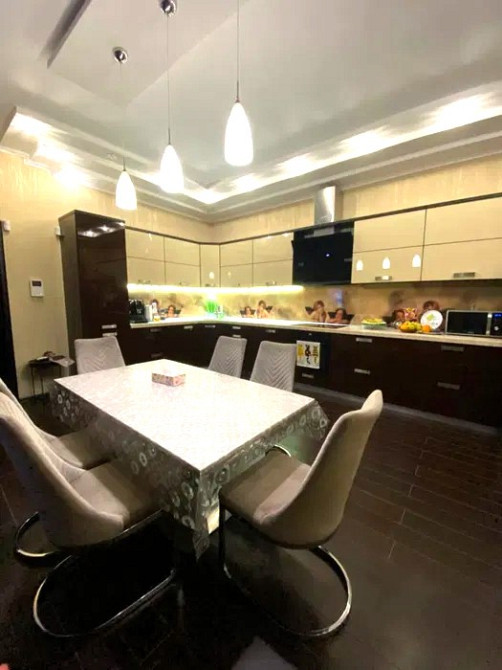 Продам капитальный дом с ремонтом, мебелью и техникой на Таирова Одеса - фото 4