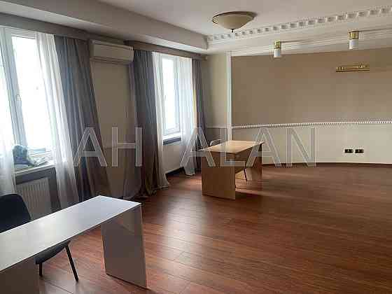 Оренда Будинок 7-кімнатний на Миколи Міхновського бул., 38 Киев