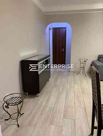 Продаж Квартира 3-кімнатна, 5/9 поверх на вул. Берестейський Kiev