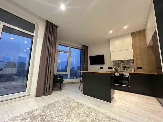 Продаж Квартира 5-кімнатна, 13/16 поверх на Січових Стрільців вул., д. 52а Киев