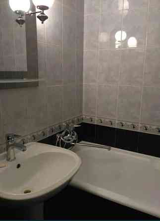 Продаж Квартира 3-кімнатна, 8/9 поверх на Александра Невского улица, 49 Одесса