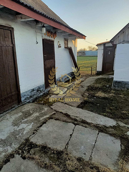 Продаж Будинок 4-кімнатний  - photo 1