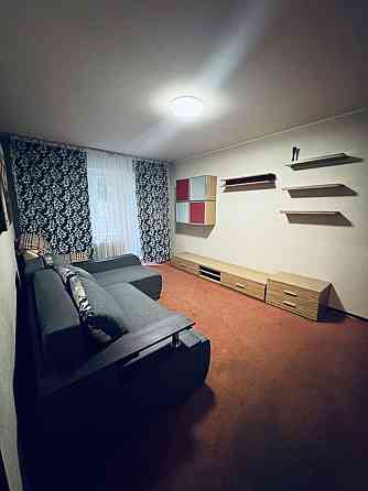 Оренда Квартира 2-кімнатна, 1/9 поверх на вул.Деміівська, 35Б Kiev