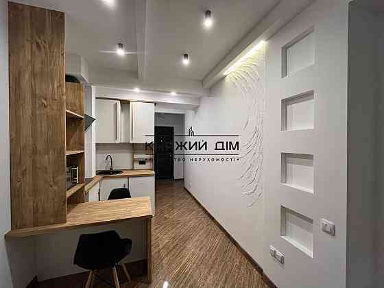 Оренда Квартира 1-кімнатна, 6/12 поверх на Нижний Вал ул. Киев