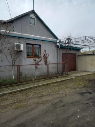 Продам два дома на одном участке в р-не п.Большевик Одеса