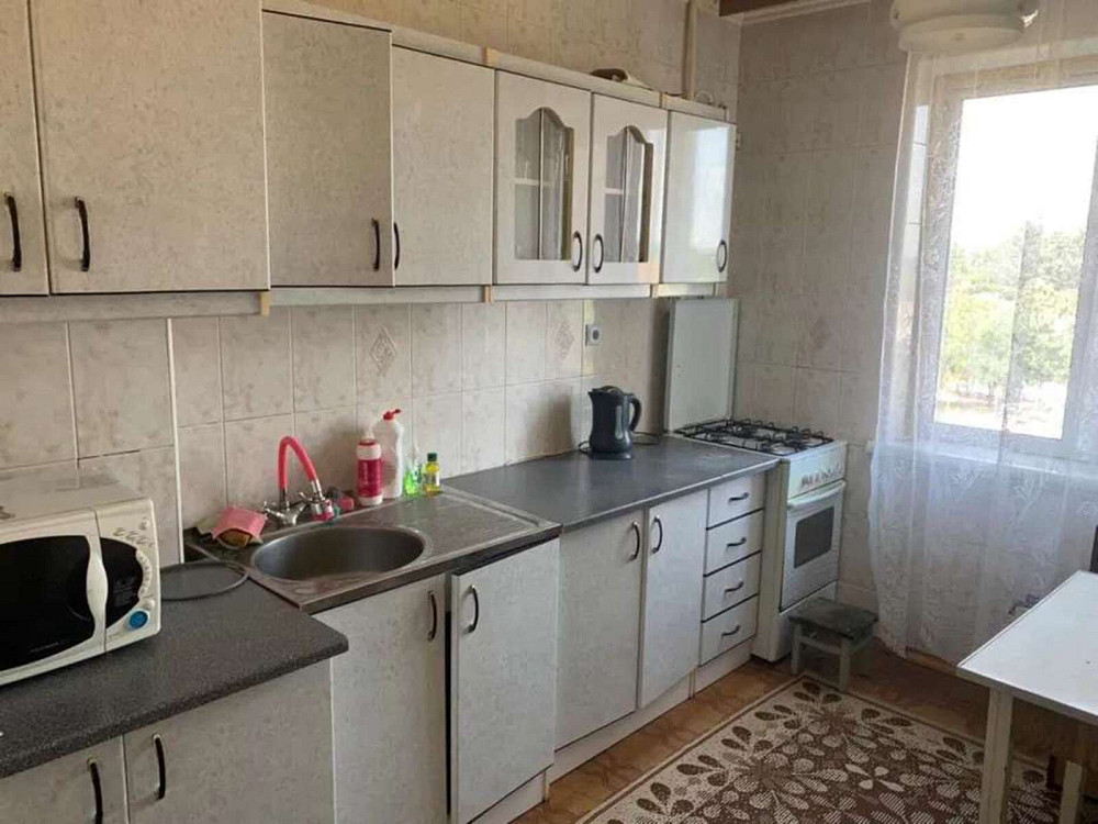 Оренда Квартира 3-кімнатна, 4/10 поверх на ул. Алма-Атинская, 12 Київ - фото 3