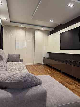 Продаж Квартира 3-кімнатна, 22/25 поверх на Григоренка Петра вул., д. 14 Київ