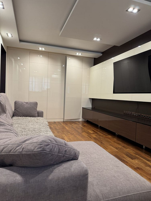 Продаж Квартира 3-кімнатна, 22/25 поверх на Григоренка Петра вул., д. 14 Kiev - photo 1